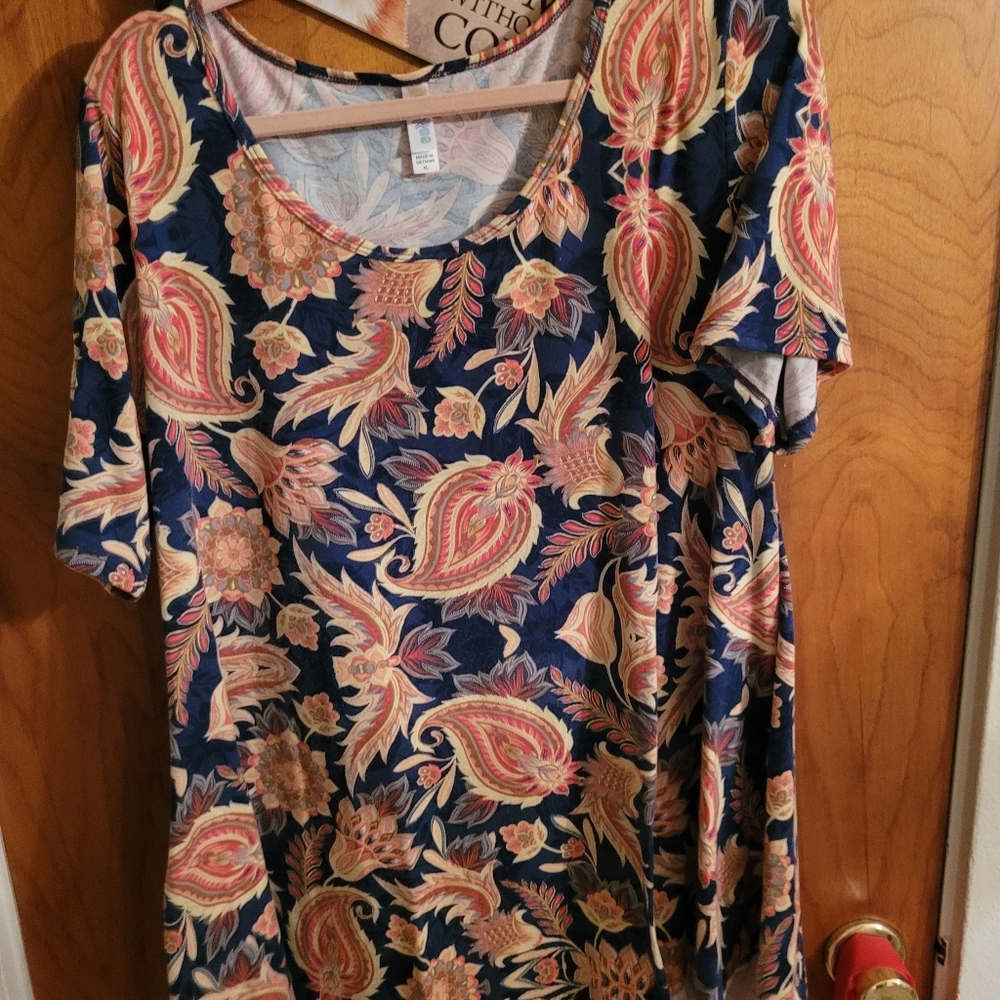 Lularoe Perfect Tee Size Xl